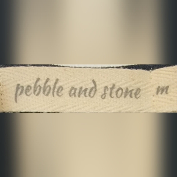 Pebble and Stone Top - Picture 6 of 6